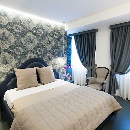 Отель Residenza Monfy Рим Экстерьер фото